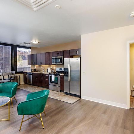 Luxe City Views Prime Location 24-7 Parking Gym Lounge Pittsburgh Bagian luar foto