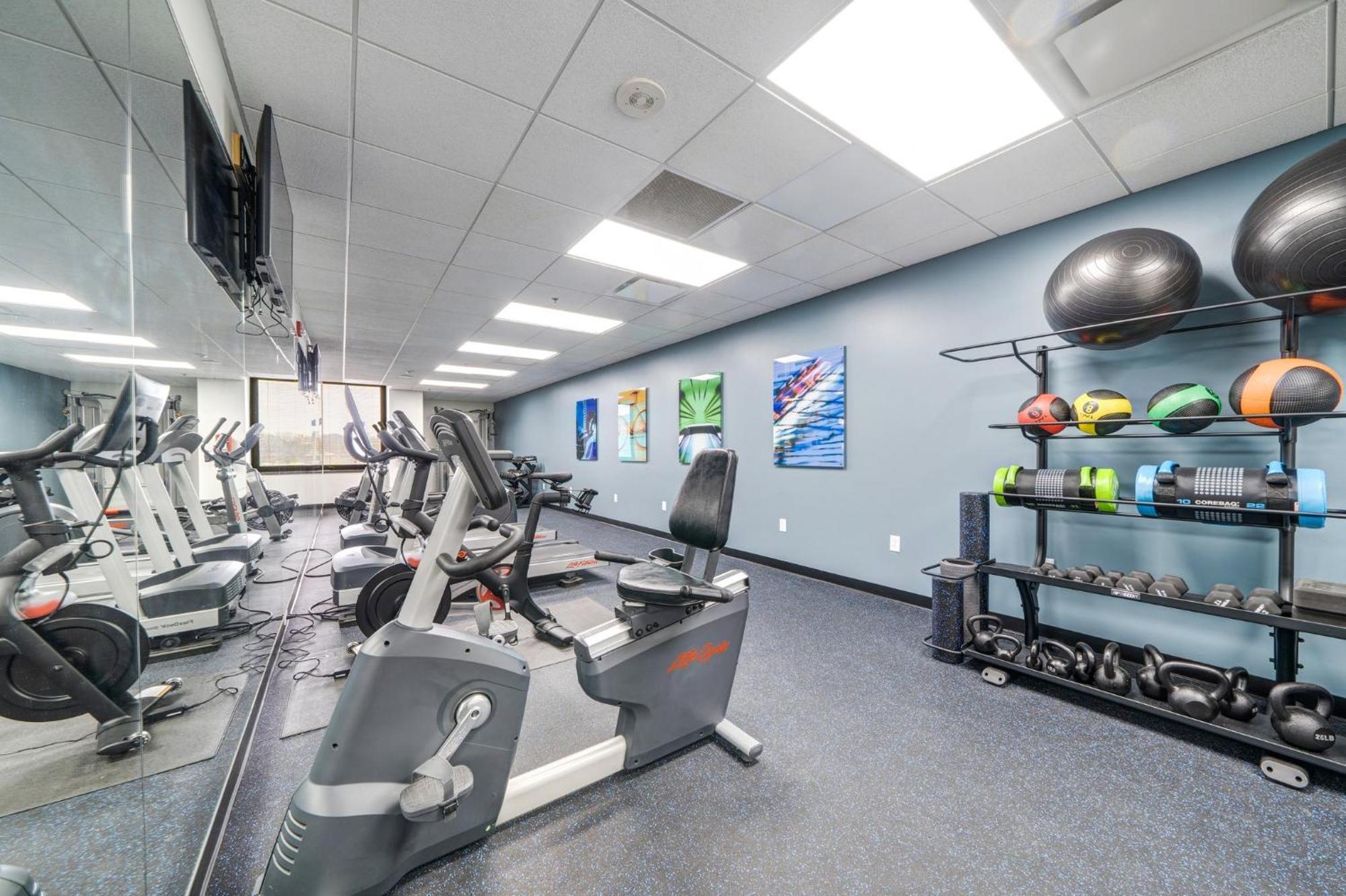 Luxe City Views Prime Location 24-7 Parking Gym Lounge Pittsburgh Bagian luar foto