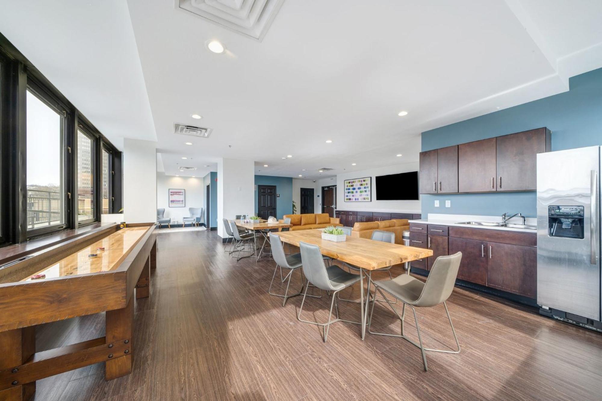 Luxe City Views Prime Location 24-7 Parking Gym Lounge Pittsburgh Bagian luar foto