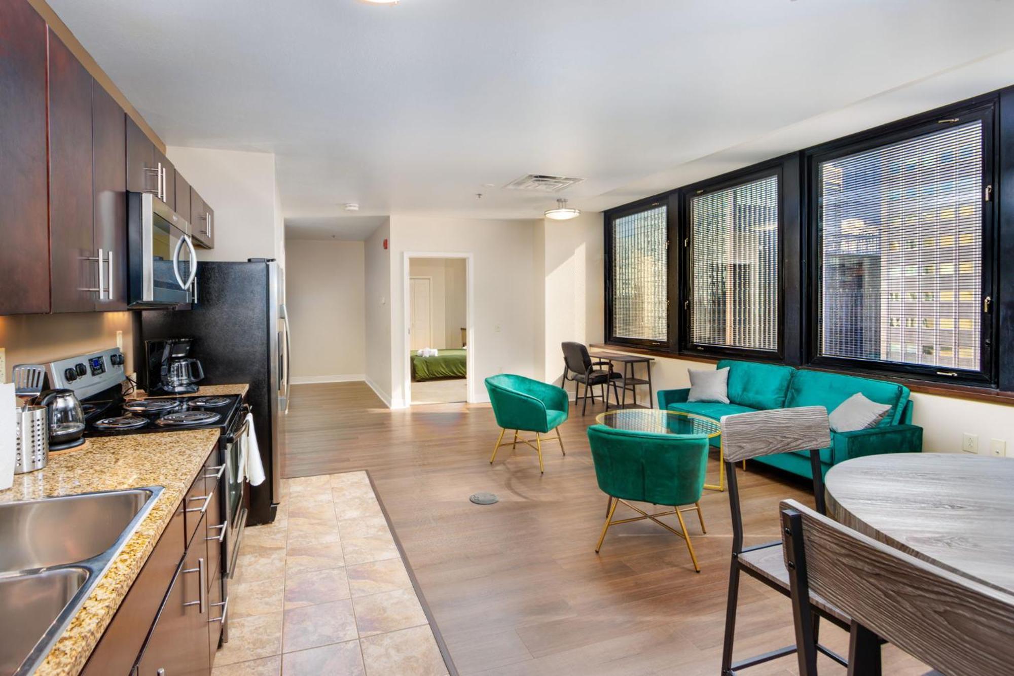 Luxe City Views Prime Location 24-7 Parking Gym Lounge Pittsburgh Bagian luar foto